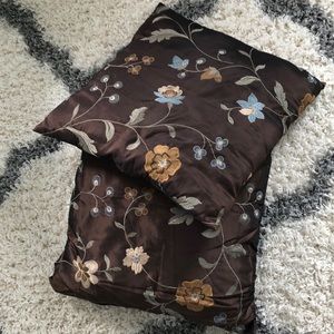 Throw pillows/Couch pillows/ decorative pillows